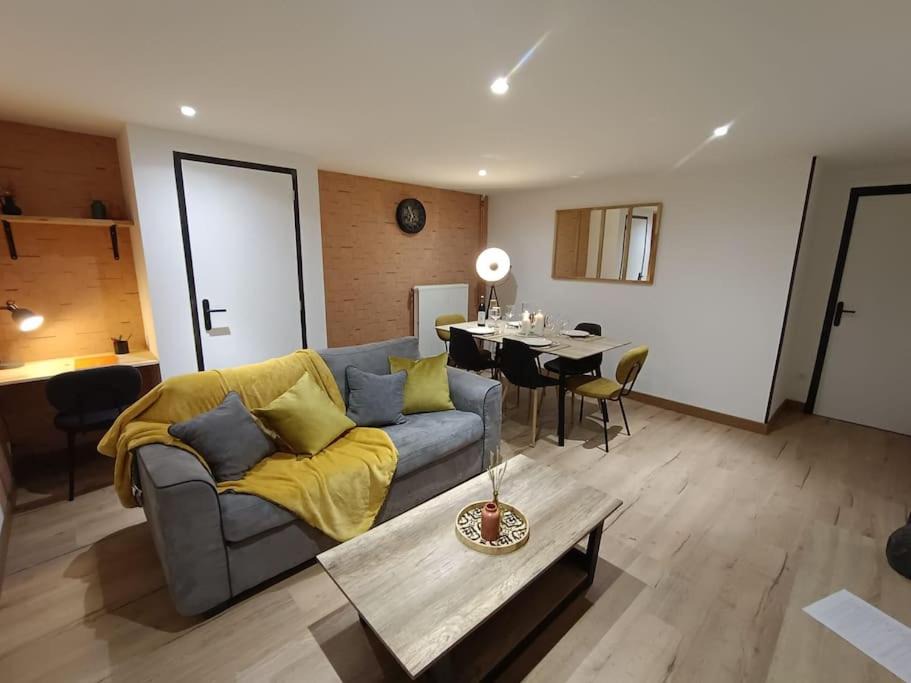 Saint-Chamond Apartment | Bnbujaret