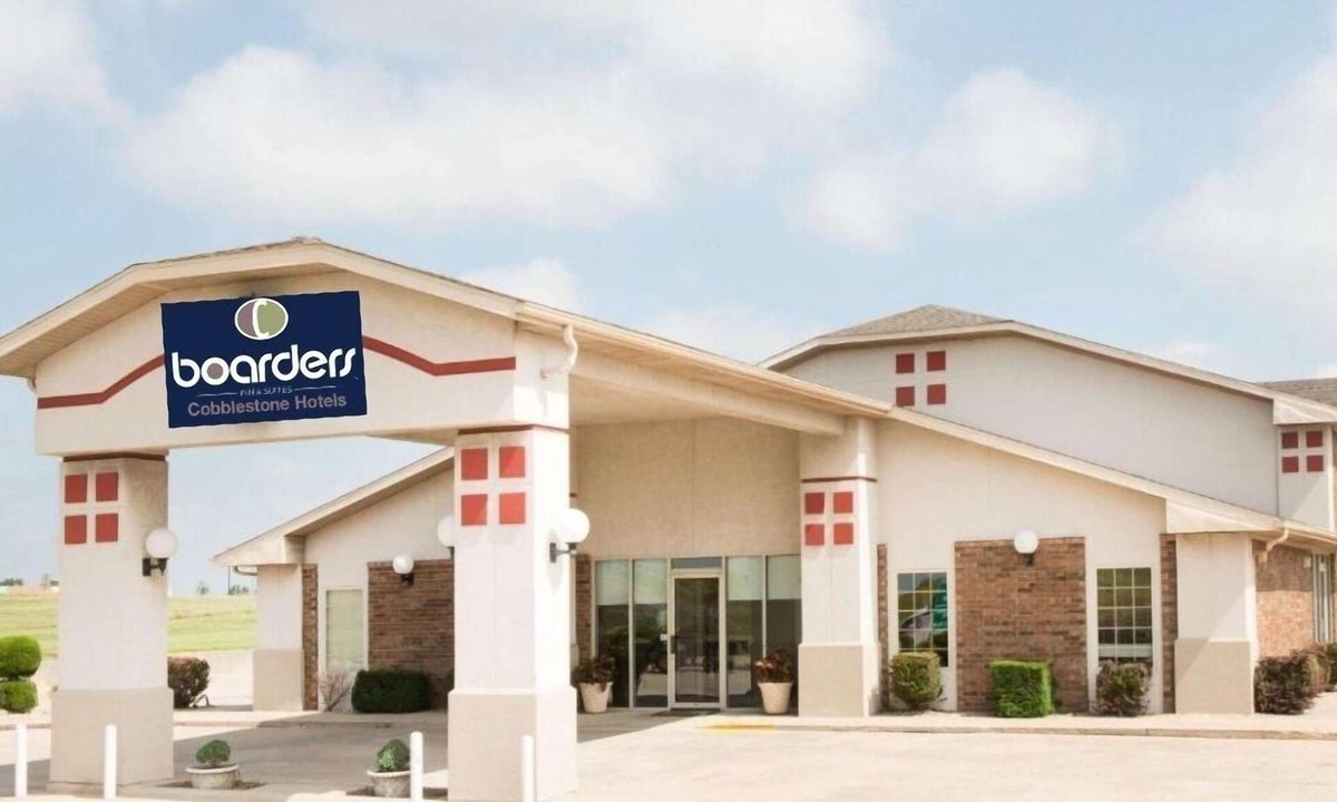 Lamar Heights Hotel | Boarders Inn & Suites by Cobblestone Hotels - Lamar