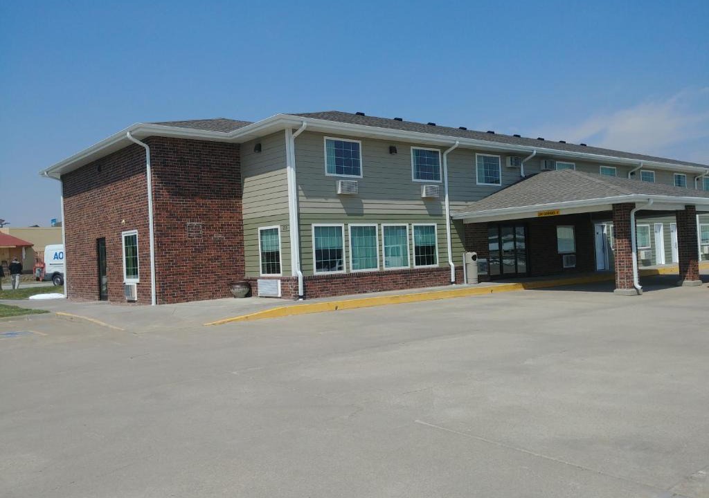 Broken Bow Hotel | Boarders Inn & Suites by Cobblestone Hotels - Broken Bow