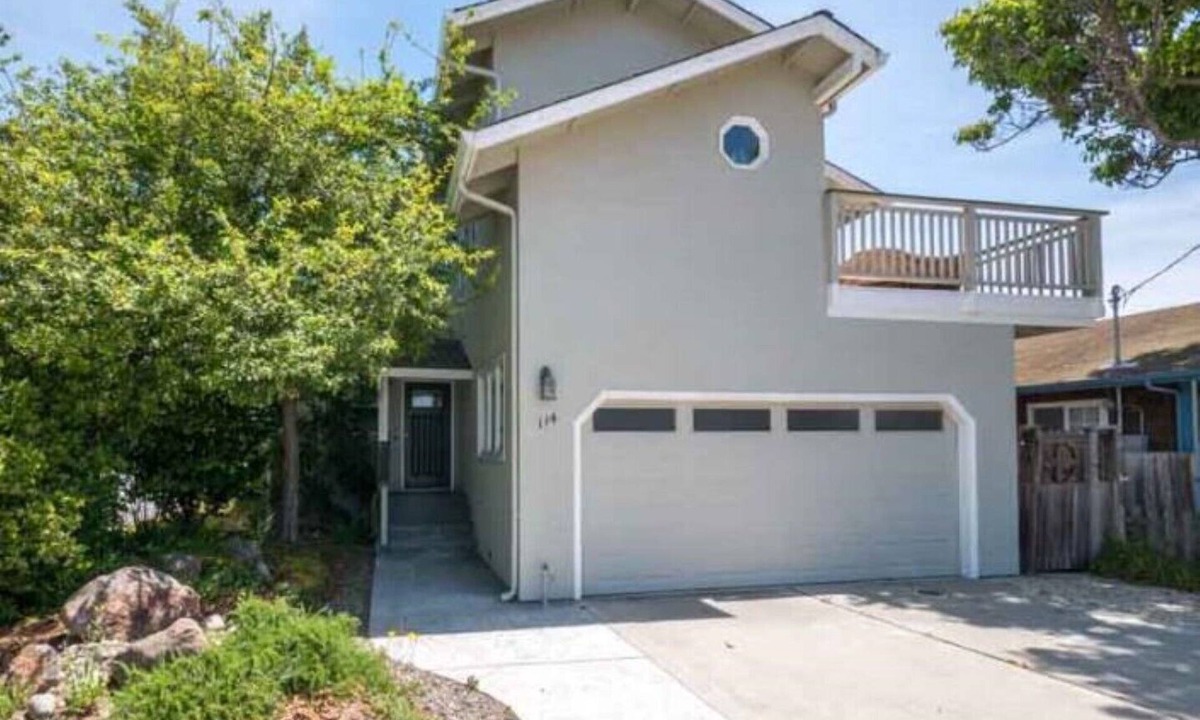 Westside Santa Cruz House | Boardwalk Beach House