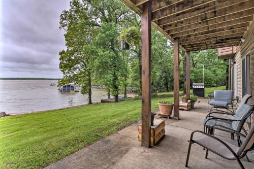 Dennis Apartment | Boat Dock & Fire Pit: 'Sunset Cove' Lakefront Gem
