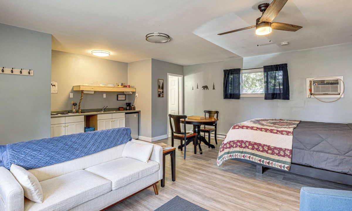 Schroon Lake Apartment | Boat, Fish, Hike! Schroon Lake Getaway