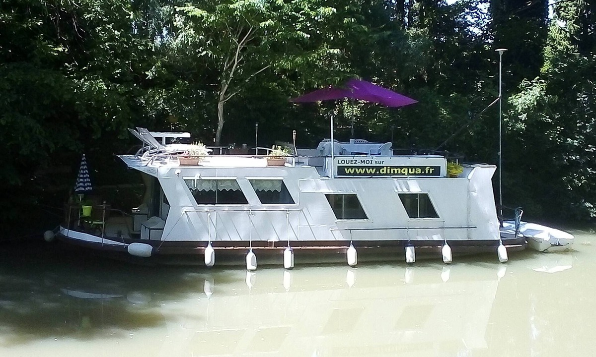 Gardouch Boat Rental | Boat on the Canal du Midi