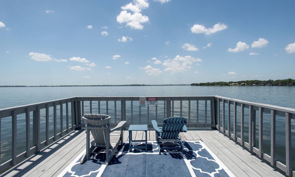 Enchanted Oaks House | Boat Slip Available-Beautiful180 Degree View-Cedar Creek Lake