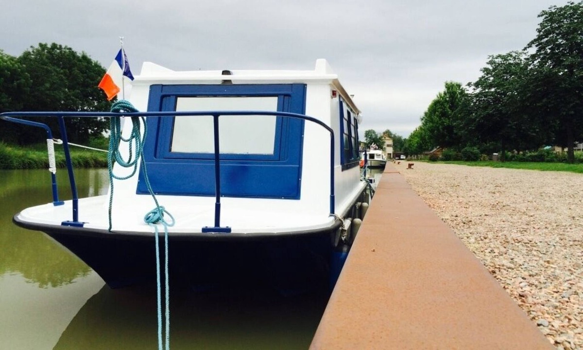 Cuffy Boat Rental | Boat 'The Little Bayou