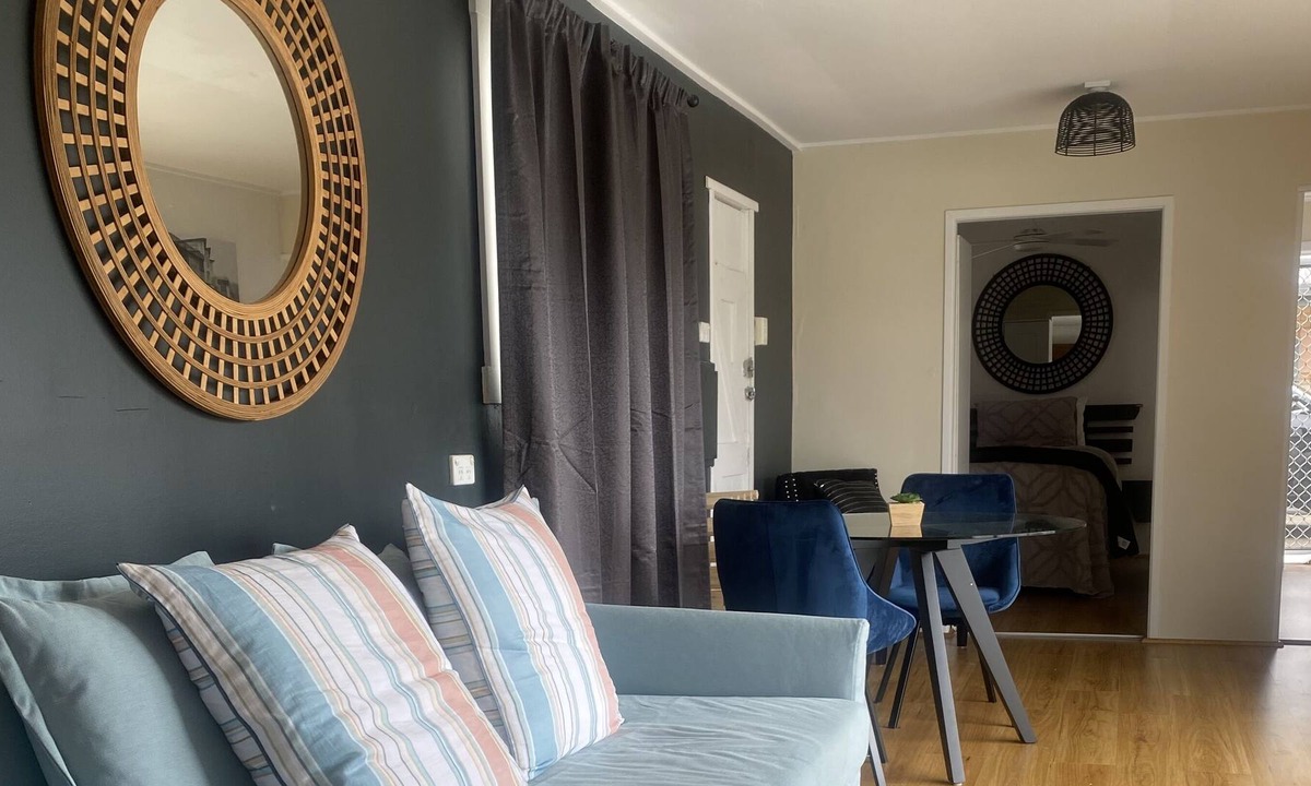 Biggera Waters Apartment | BoatHouse on the Broadwater