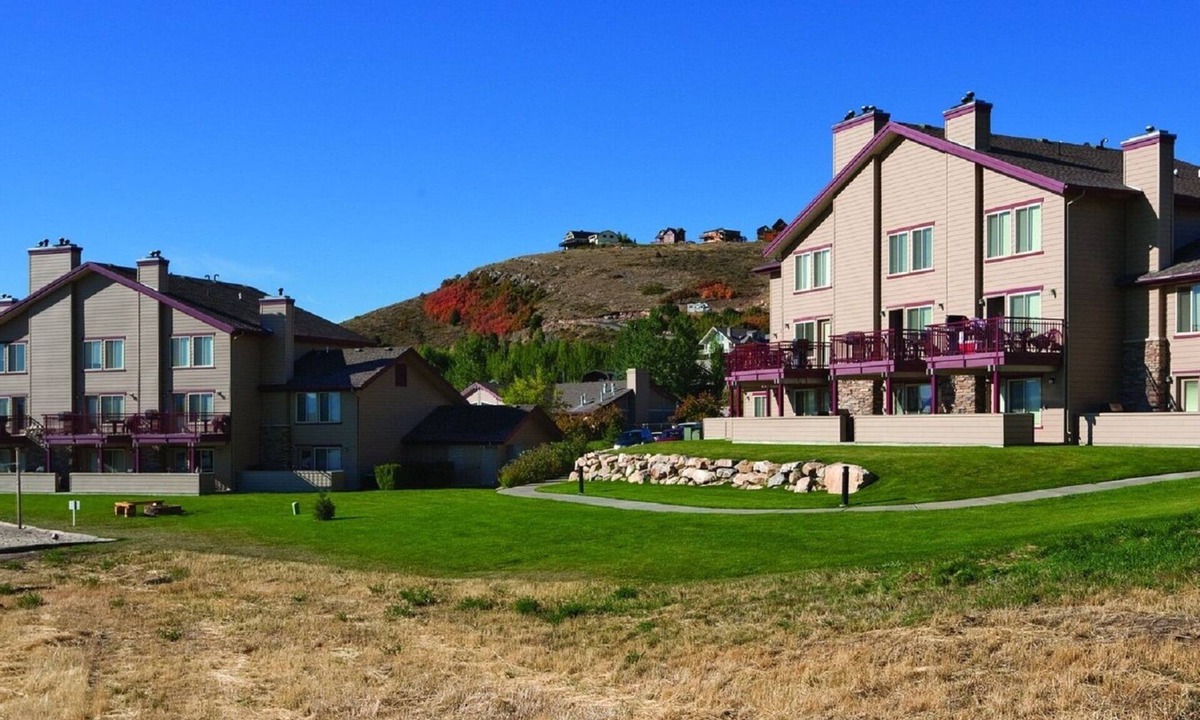 Harbor Village Resort | Boating, skiing, canoeing, yahoo!