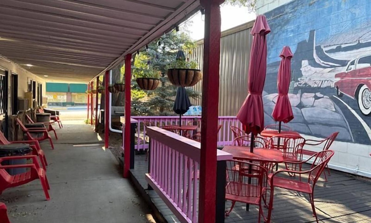 Glenrock Hotel | Bobbi's Classic Motel