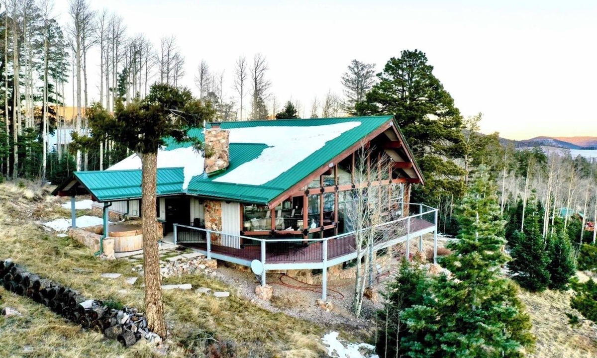 Red River House | Bobcat Peak- Luxury home on Bobcat Pass