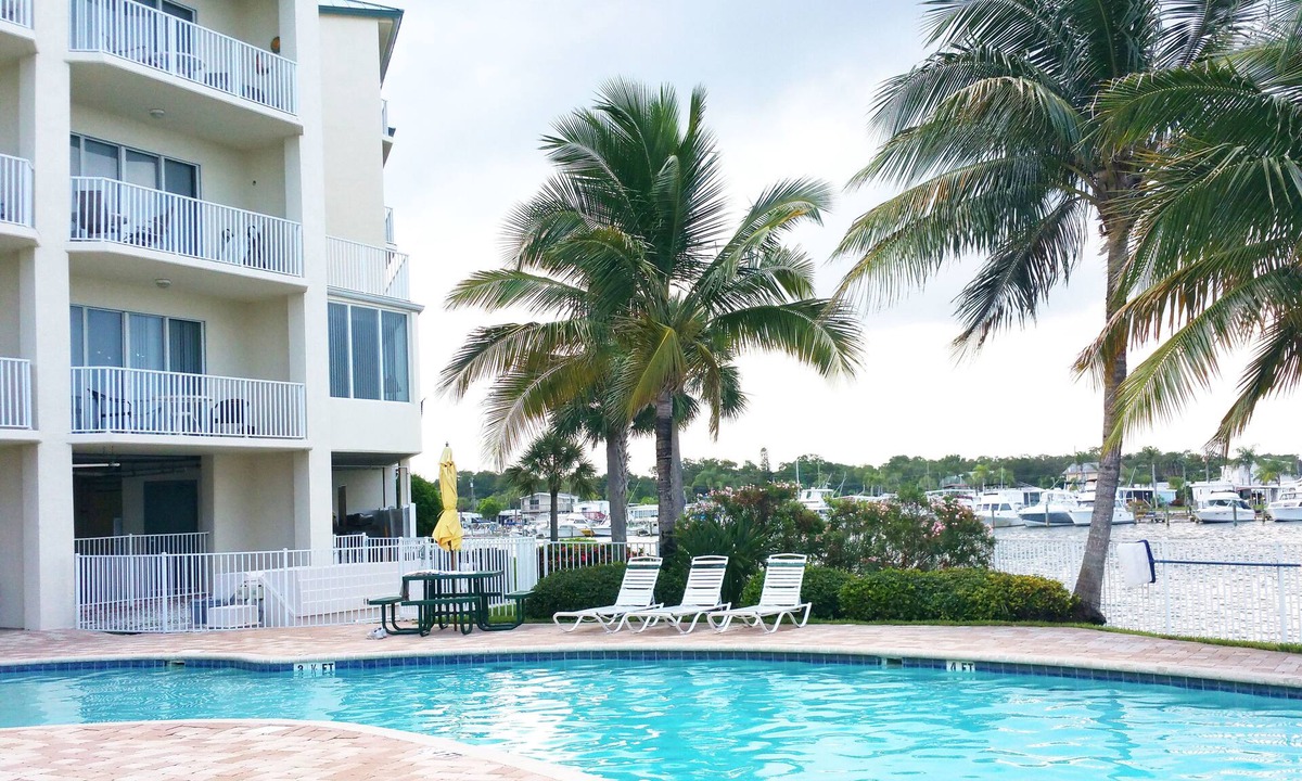 St. Petersburg - Clearwater House | Boca Ciega Resort