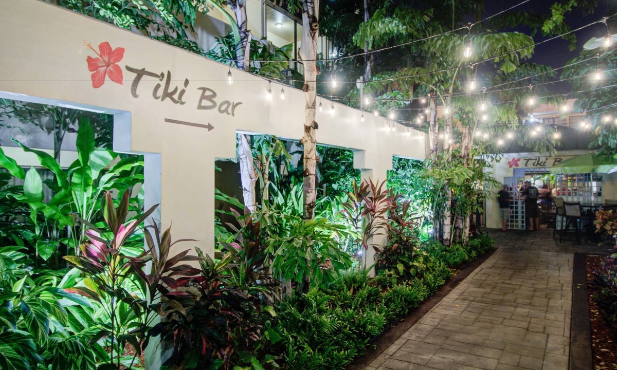 East Boca Raton Hotel | Boca Plaza by Lowkl