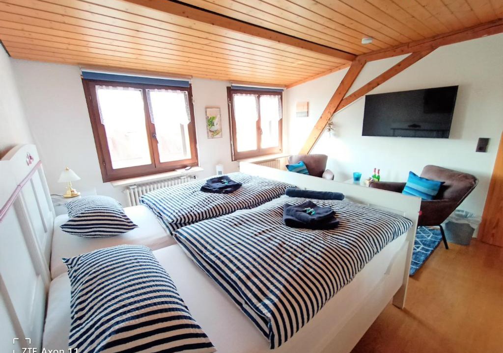 Petershausen-Ost House | BodenSEE Privatzimmer "Haus am Weinberg Konstanz"
