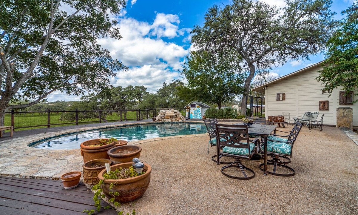 Boerne House | Boerne Hill Country 4000 sq ft Estate, Private Pool on 13 Acres, Sleeps 12