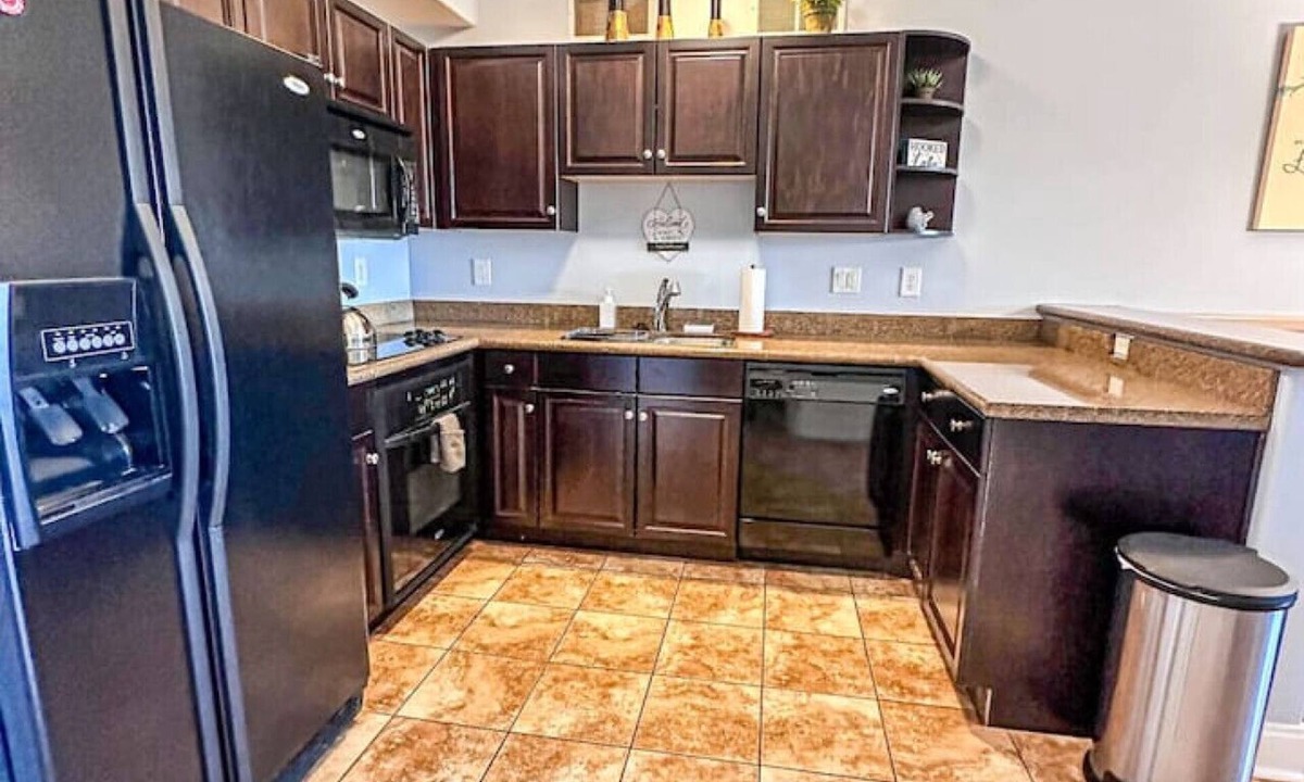 Lake Ozark Condo | Bogey Bungalow-Four Seasons-1BD/1BA/Balcony/Pool/Golf-2PP