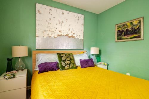 Riverside Apartment | Bohemia