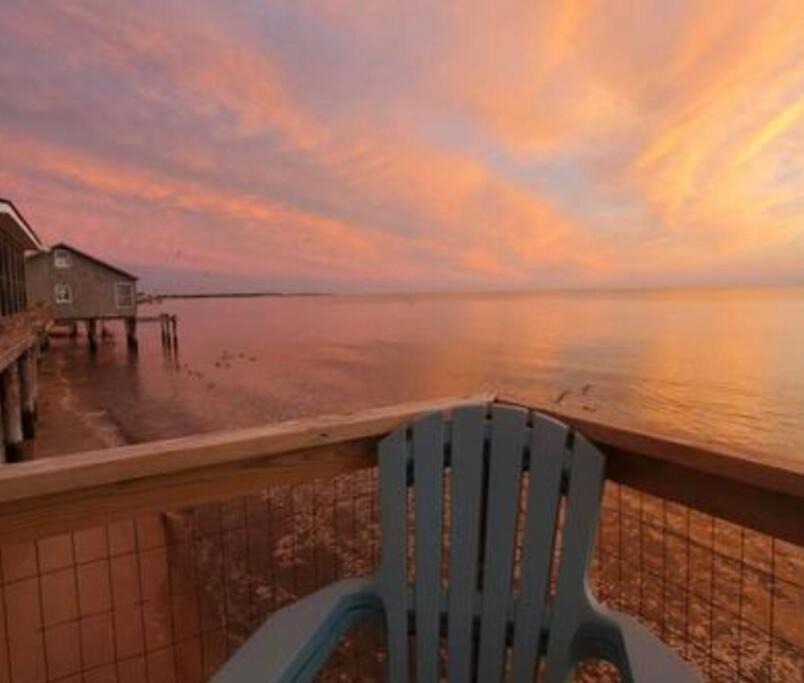 Goshen House | Boho Beachfront Bungalow waterfront on the beach