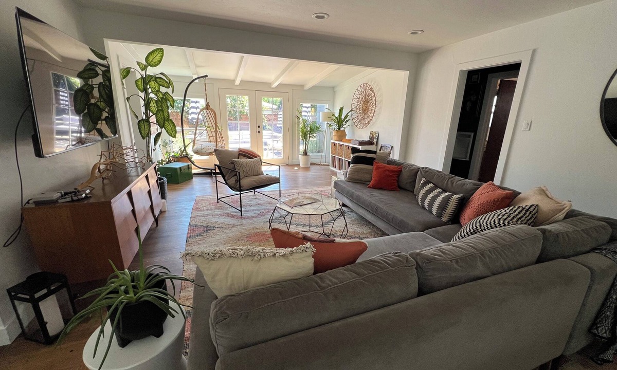 Lodi House | BOHO Bungalow – Walk to Downtown