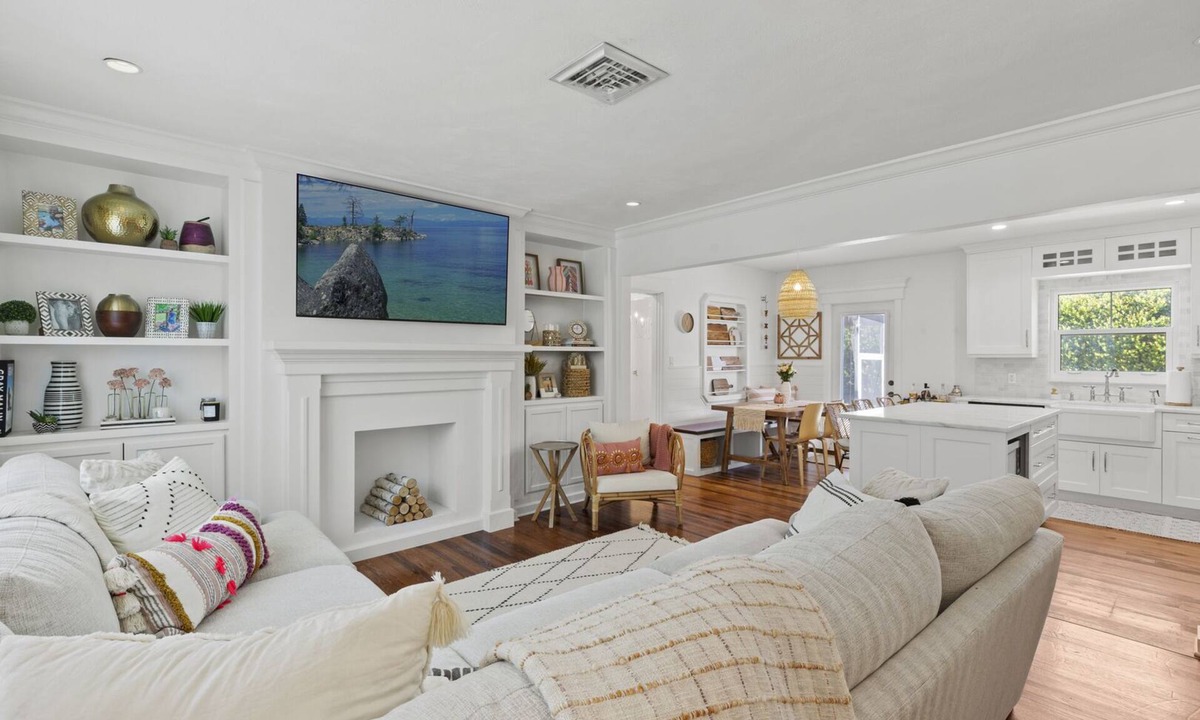 Riverside Park House | Boho Chic~ A perfect family vacation home, minutes from Sanibel Island
