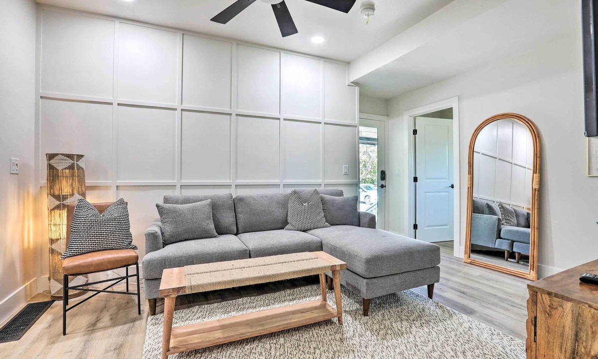 Folsom House | Boho-Chic Folsom Retreat: Walkable Location!