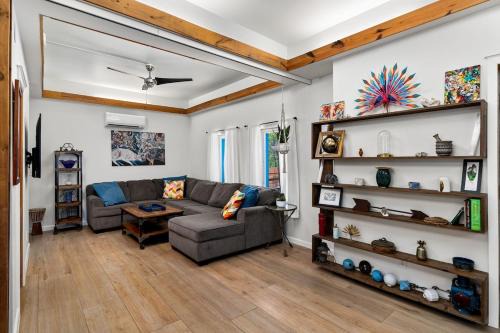 Cherrywood House | Boho Ranch in Hip East Austin with cowboy pool & hot tub
