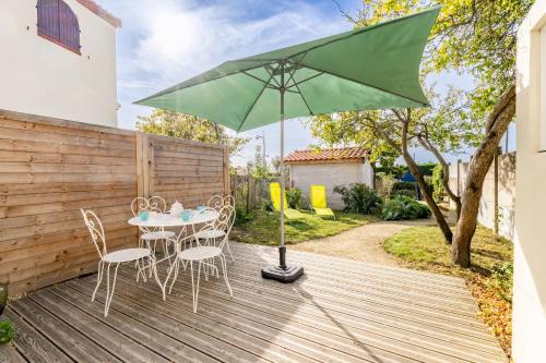 Ste Marie sur Mer House | Bois Flottés - Maisonnette 700m mer