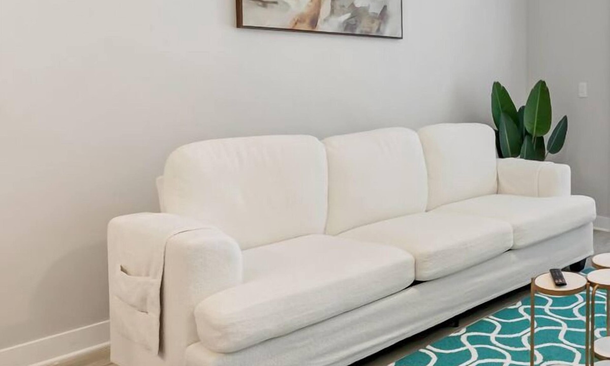 St. Peters Apartment | Bold 2215 I New I Free Parking