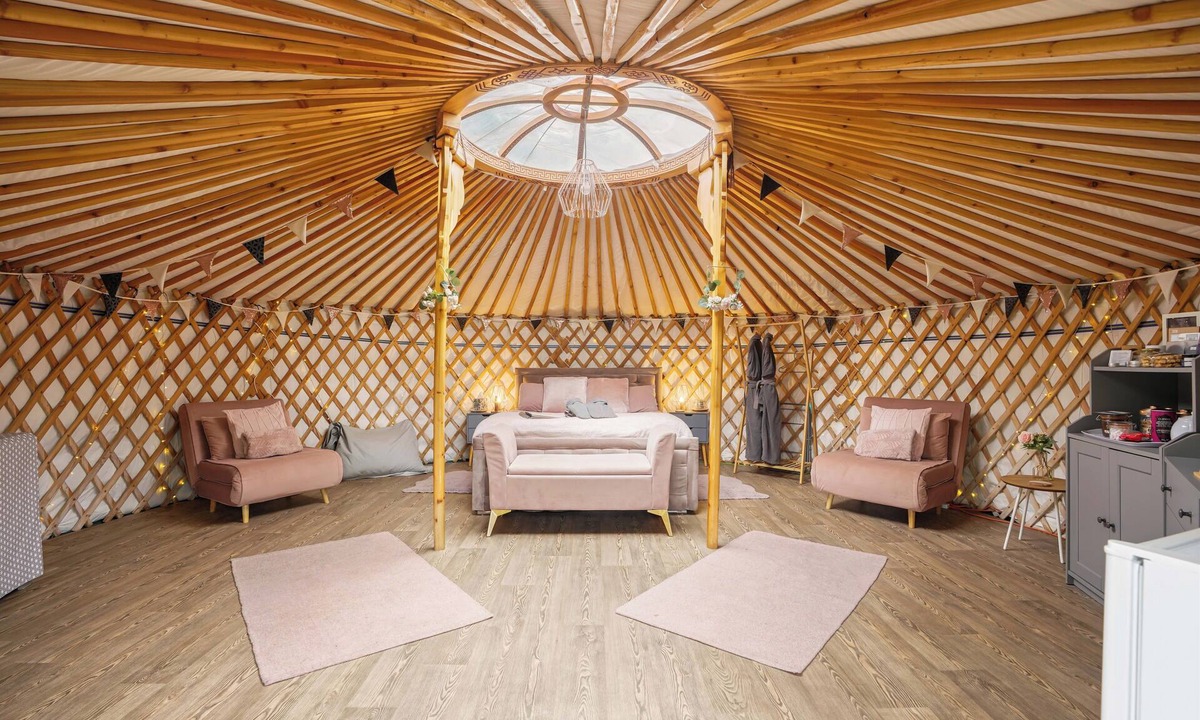 Attleborough RV Rental | BOLLINGER Luxury Heated Yurt with Private Hot Tub