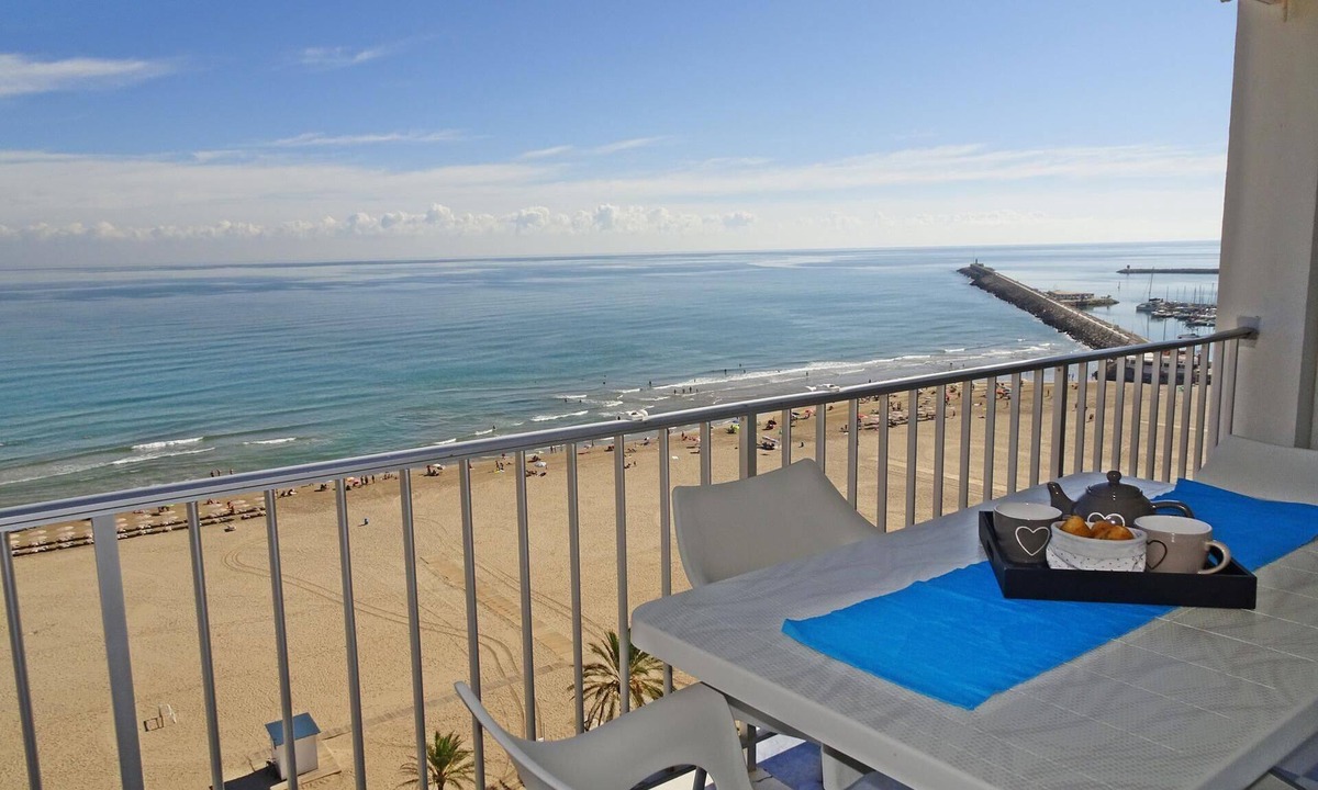 Grau i Platja Apartment | BONAIRE E1 - 11º - Two Bedroom Apartment, Sleeps 4