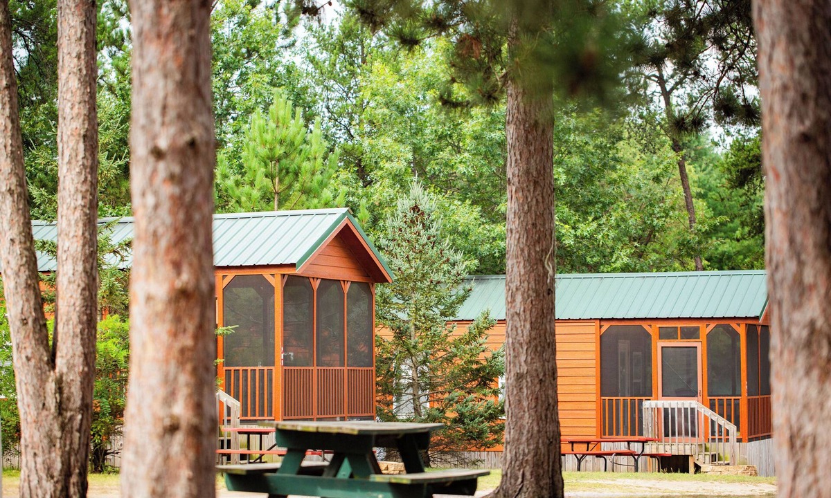 Lake Delton Cabin | Bonanza Camping Resort