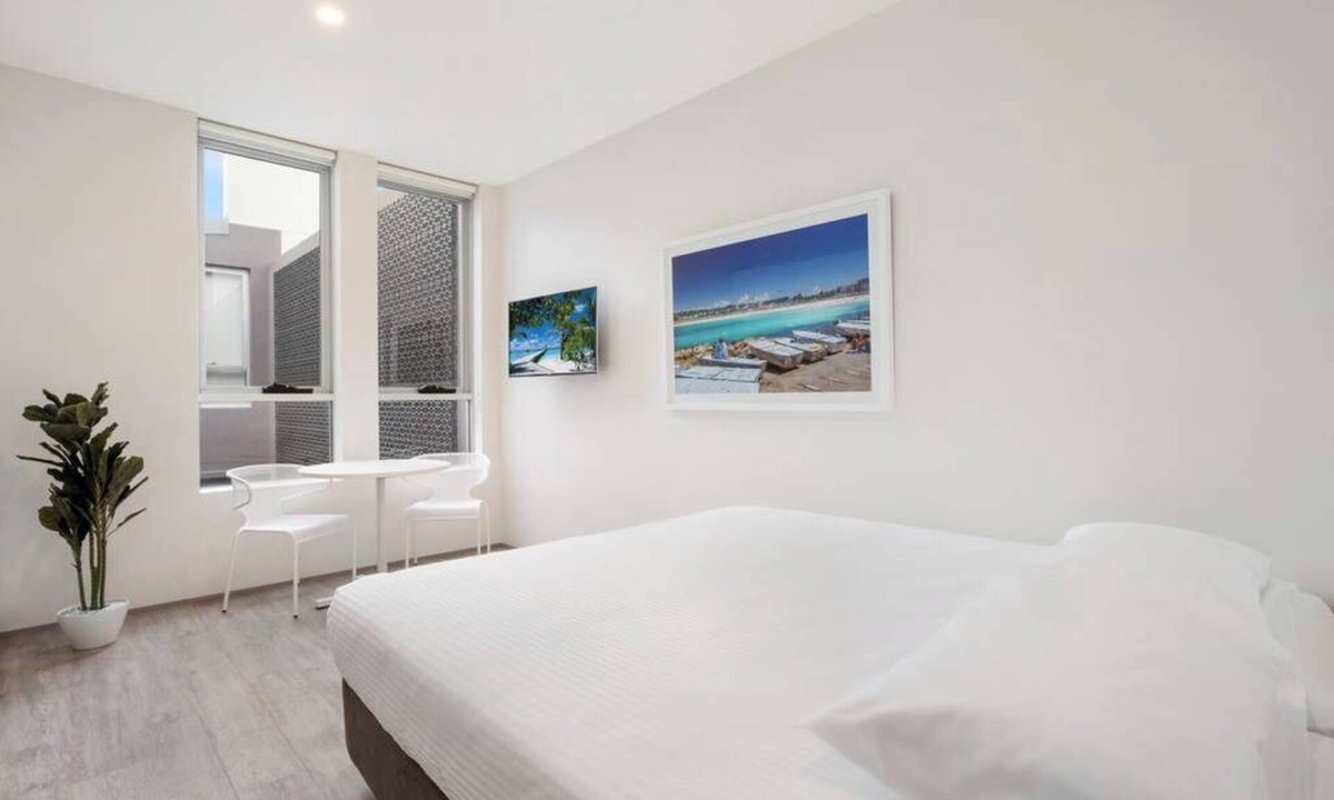 Bondi Junction Apartment | BONDI BEACH STUDIOS: III
