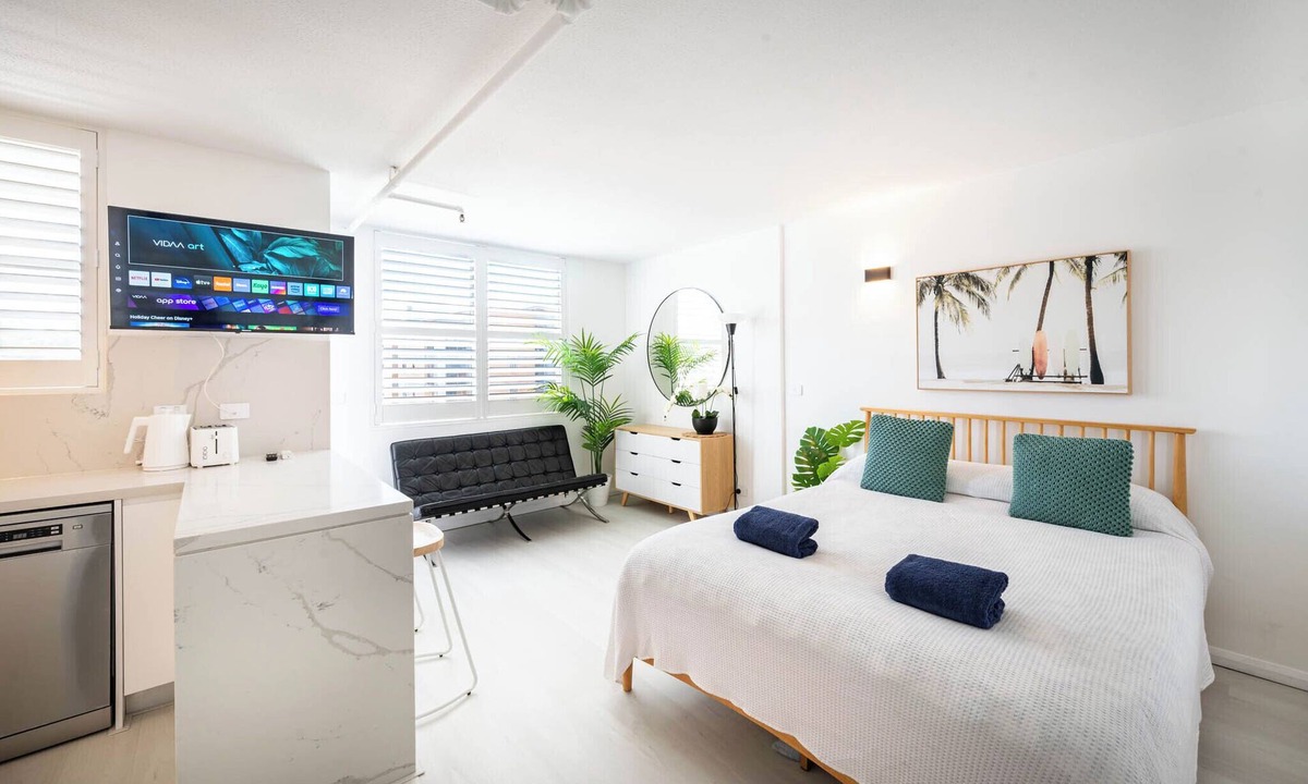 Bondi Apartment | Bondi Beach View Rooftop Pool