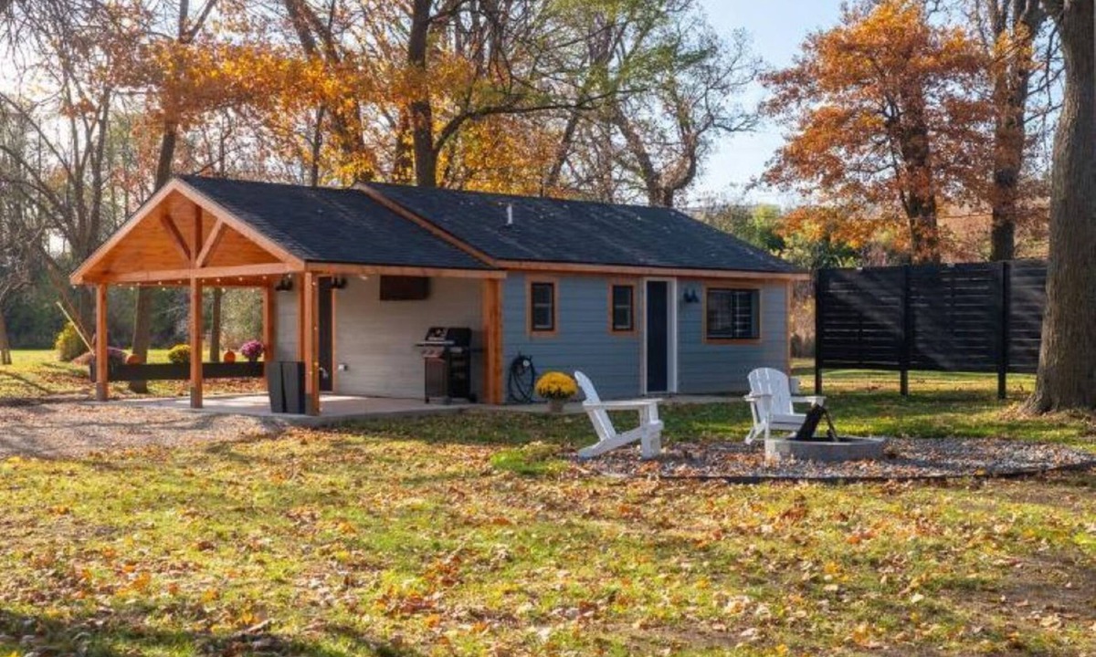 Charles City Cabin | Bone's Backwater Retreat - "Where Rest and Relax are on Repeat!" 1 bd Cabin