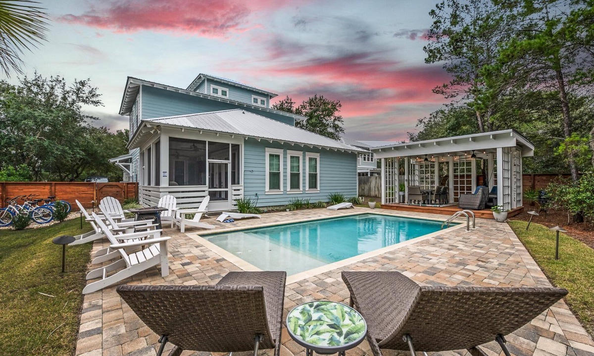 White's Gulfview House | Book a Spring Stay!Private Pool! Beach Access! 6-Passenger Low-Speed Vehicle!