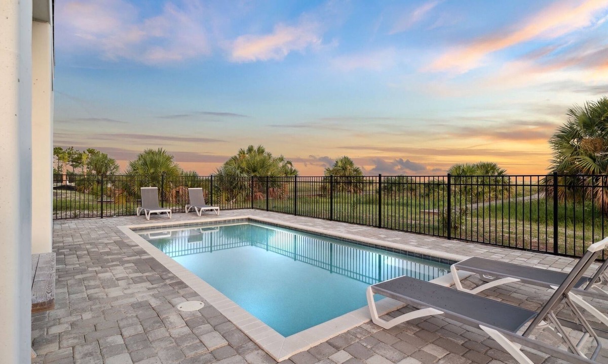 Indian Pass House | Book for Spring Break! Beach Front and Gulf Views! Private Pool! Dog-Friendly!