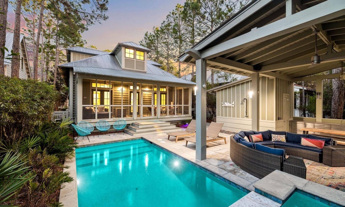 Forest District House | Book Spring Break! Private Pool! Sitting Spa! Community Amenities! 4 Bikes!