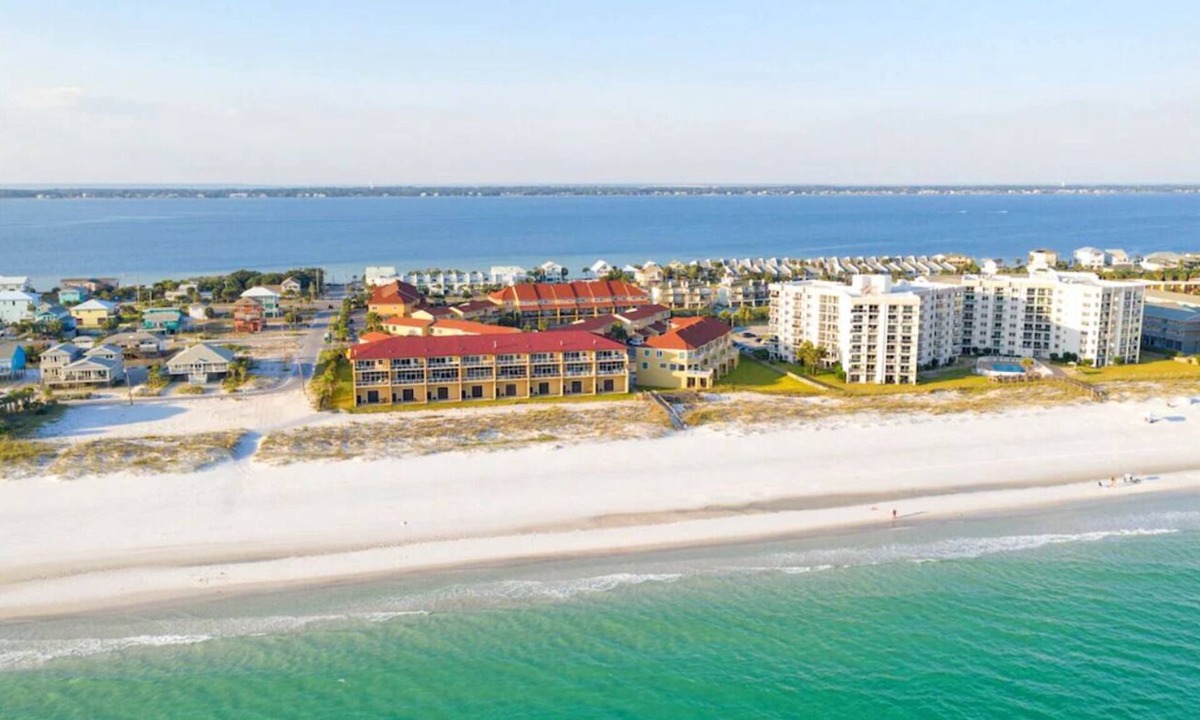 Pensacola Beach House | Book Summer specials now! Family Friendly, Close To The Beach, Pet Friendly
