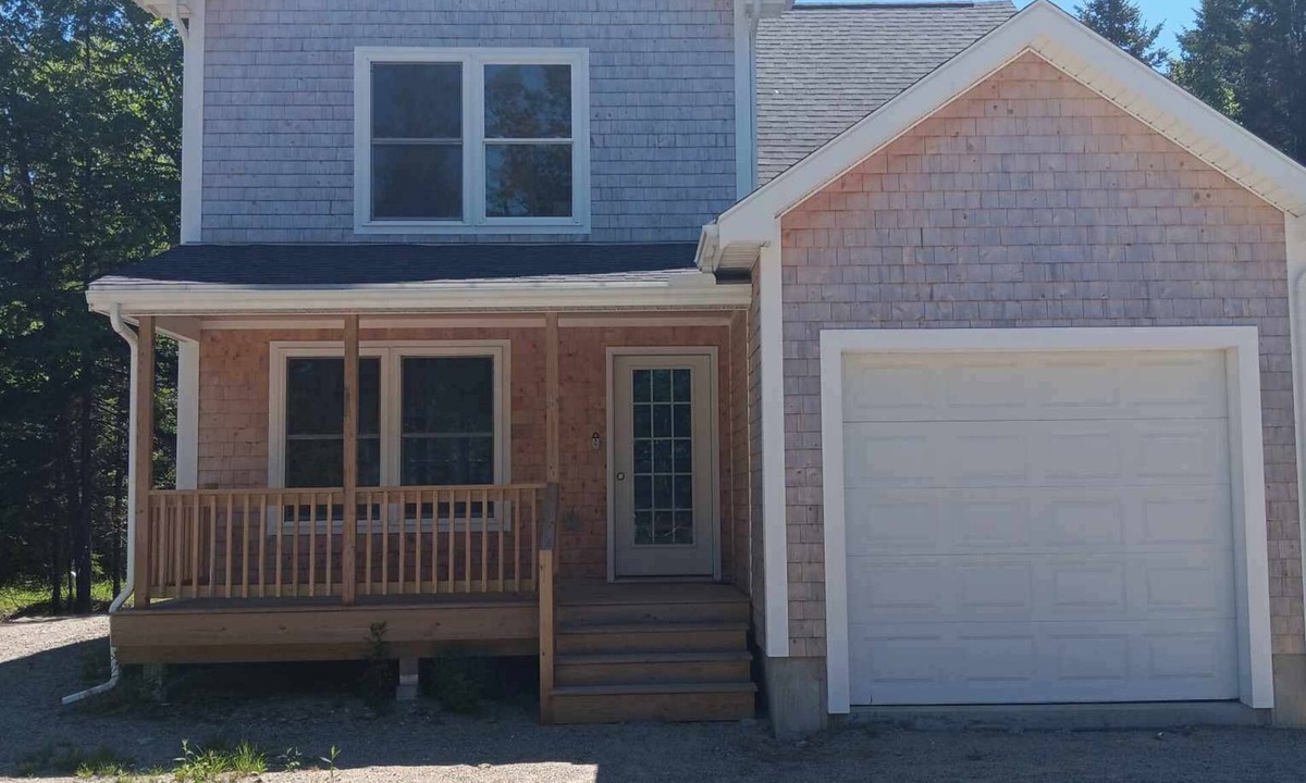 Jonesboro House | Book this month & save 75 on your Maine vacation getaway!