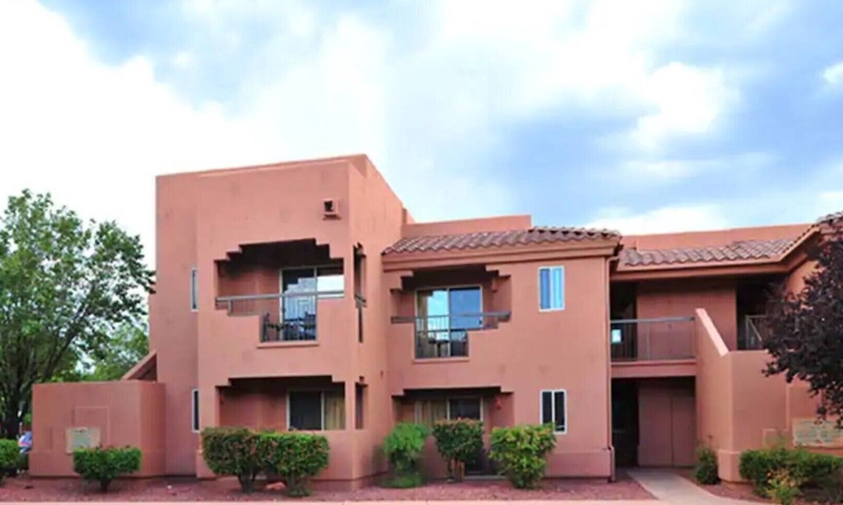 West Sedona Resort | Book your HVC Studio at the Sedona Summit Resort And Save BIG!