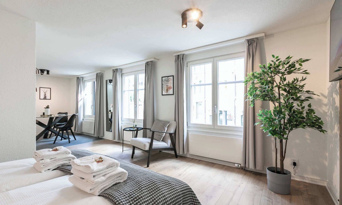 St. Gallen Apartment | book2stay 1.5-room apartment #3 Hirschberg up to 2 people