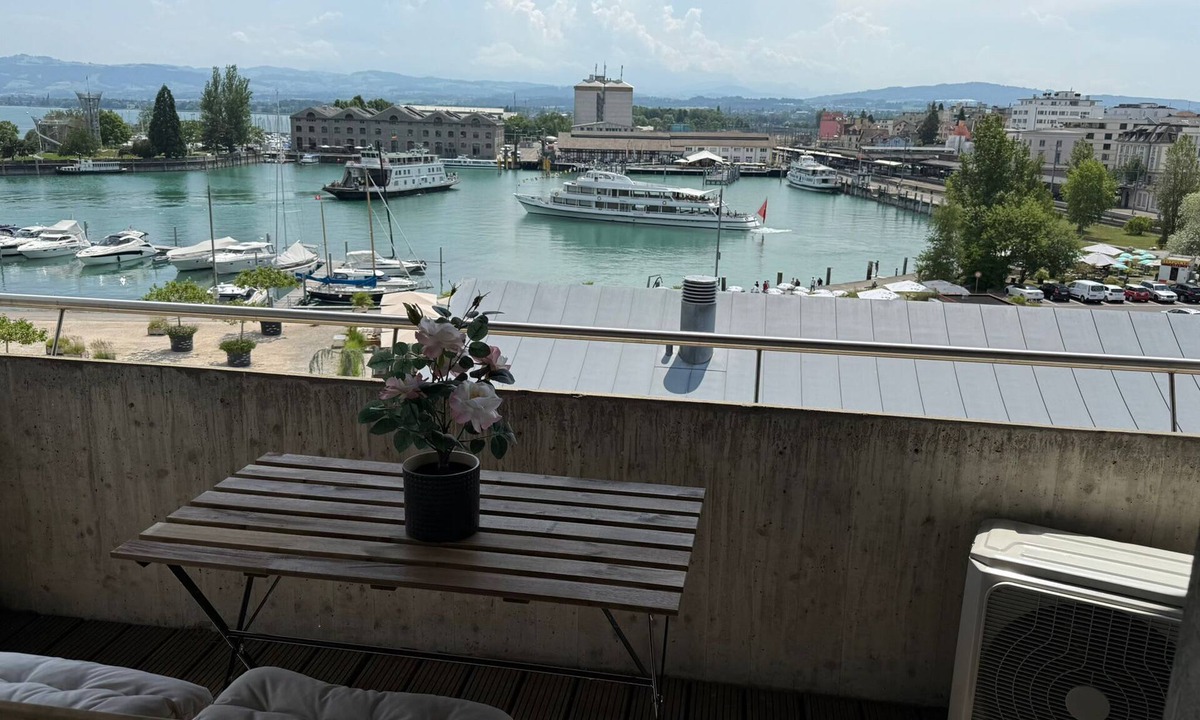 Romanshorn Apartment | book2stay: Lakeview Apartment