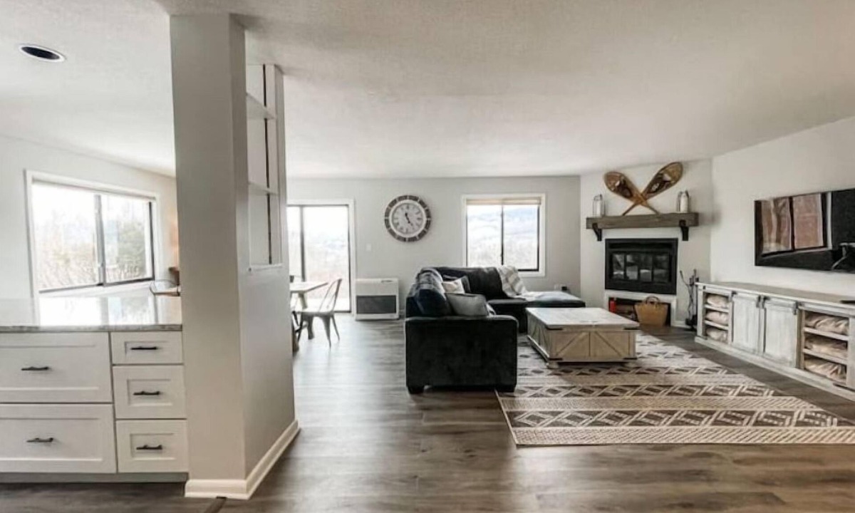 Jackson Ski Chalet | BOOKED for the upcoming season! We’ll open up dates for summer 2026 -check back!