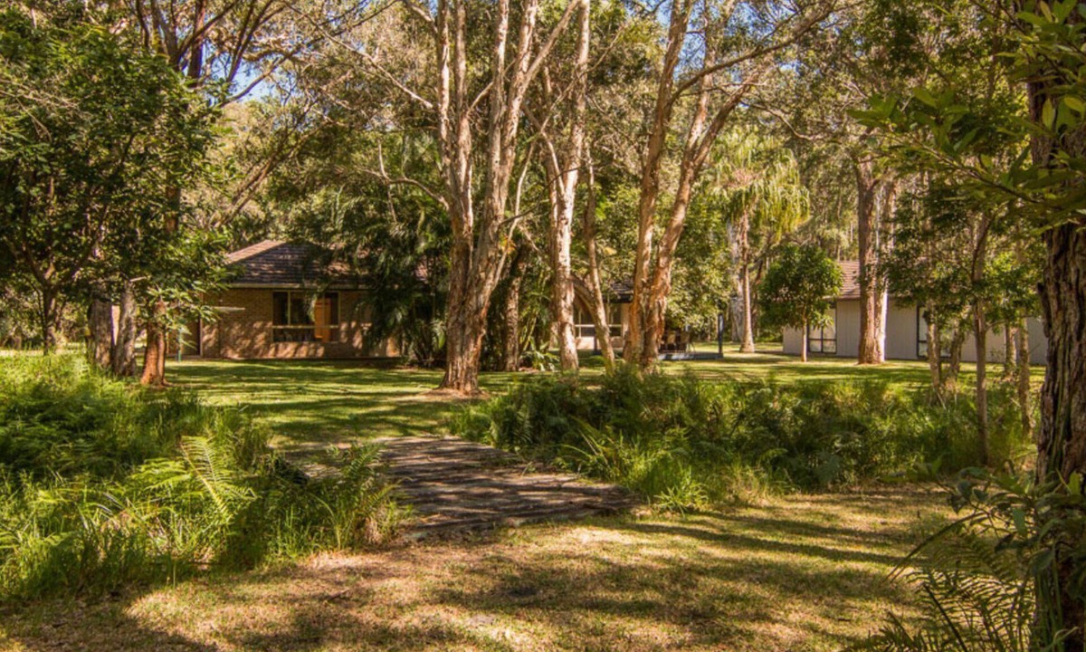 Boomerang Beach House | Boomerang Hideaway - at Tranquil acreage