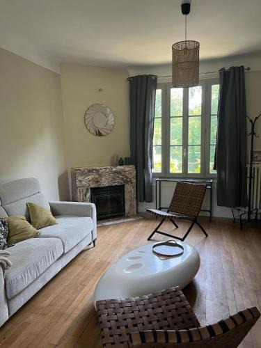 Saint-Pryve-Saint-Mesmin Apartment | Bord de l'eau, Vues incroyables