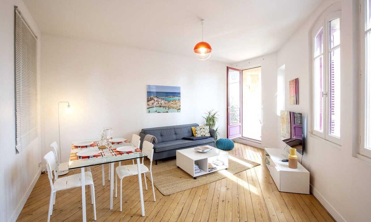 Saint-Michel Apartment | Bordeaux historic center, A-C, Terrace & Parking