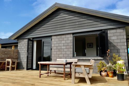 Rangiriri House | Bordeaux Retreat