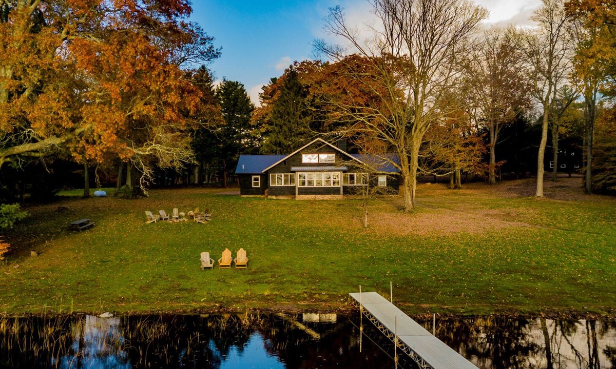 Cleveland House | Borrow an 850 acre estate and a 7 bedroom house.