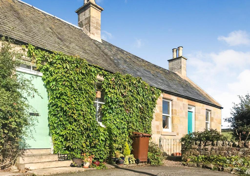 Gorebridge Apartment | Borthwick Castle View