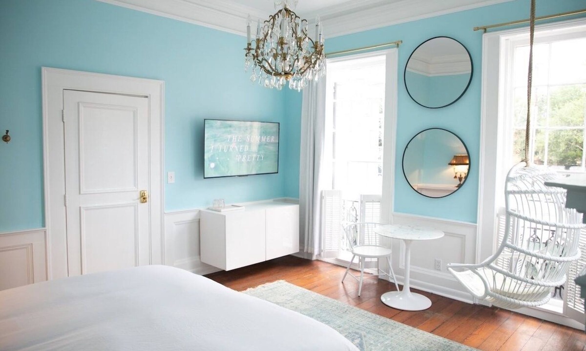 Historic District - North House | Bosch Huis Rosé Rosé Central VIP Parking