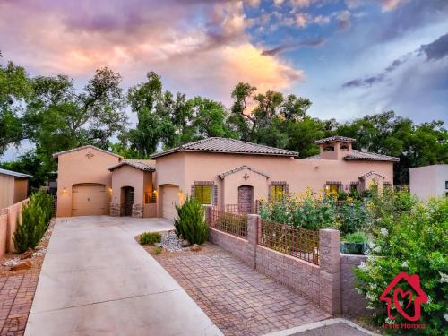 Albuquerque House | Bosque Retreat on the Rio - Single Story - 4 Kings