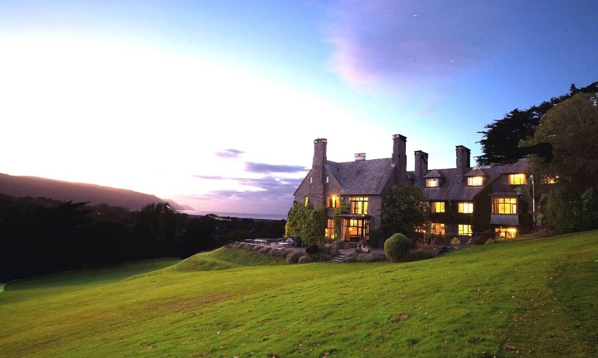 Bossington Bed & Breakfast | Bossington Hall